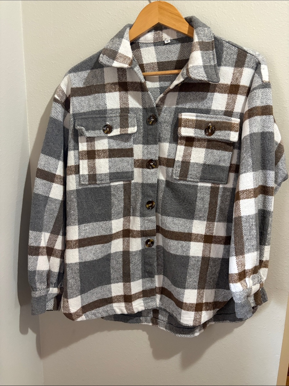Womens Button-Down Plaid Shacket in Gray, White & Brown (medium)